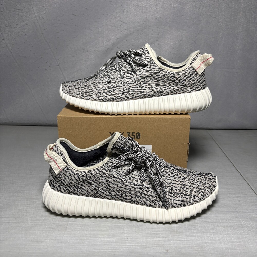 Size 10.5 - adidas Yeezy Boost 350 Low Turtle Dove AQ4832 2022 NWT